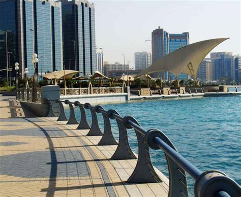 Abu Dhabi Corniche Tour Packages