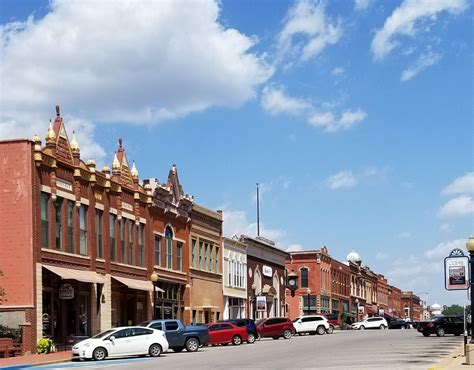 Guthrie Oklahoma | Guthrie oklahoma, Street view, Oklahoma