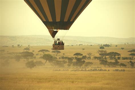 Balloon Safari at Serengeti | Luxury Safari Tanzania | Bushtops Camps