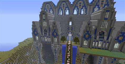 Castle with Waterfall! Minecraft Map