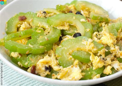 Bitter gourd with egg Recipe by Mamta Maya - Cookpad