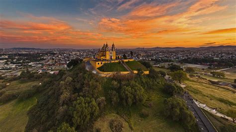 The Great Pyramid of Cholula, in Cholula, Puebla, Mexico (© mauritius ...