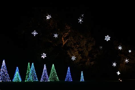 Christmas Lights at Bellingrath Gardens, Alabama | The Wherever ...