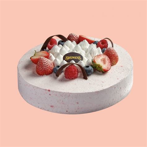 Standard Ultimate Strawberry Ice Cream Cake - Swensen's Singapore