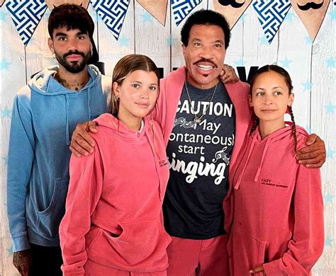 Lionel Richie on Adopting Daughter Nicole with First Wife Brenda Harvey ...