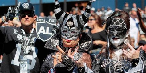 Raider Nation: Behind The Makeup | HuffPost Sports