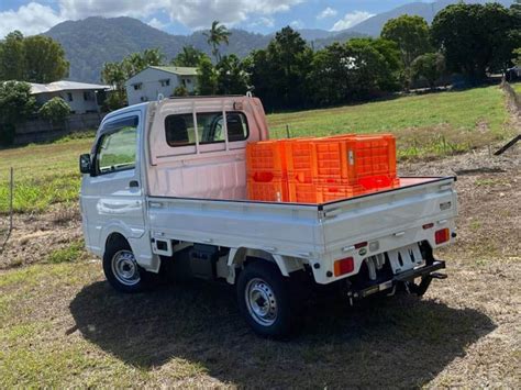 Review Suzuki Carry 2023: A Comprehensive Look at Its Performance and ...