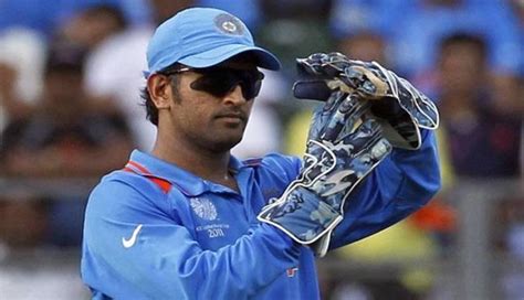 Mahendra Singh Dhoni still world's best wicket-keeper, insists MSK ...