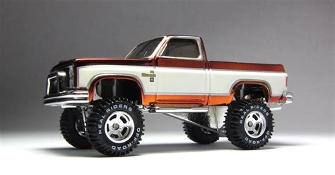 First Look: Hot Wheels HWC Series 13 Real Riders '83 Chevy Silverado ...