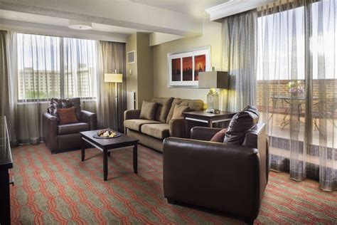 LaGuardia Plaza Hotel East Elmhurst, New York, US - Reservations.com