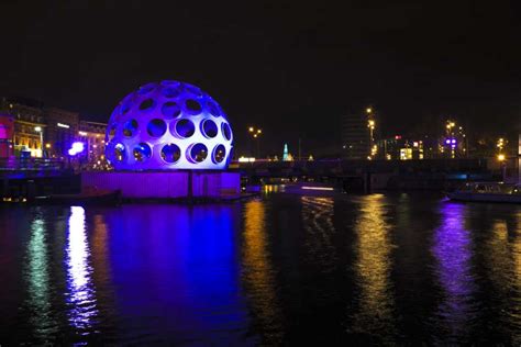 Amsterdam Light Festival Canal Cruises - This is what you need to know ...