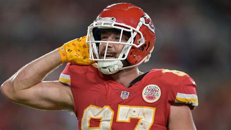 NFL Week Five Stats: Travis Kelce makes history with four-TD effort and ...