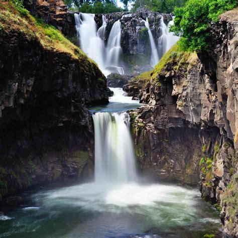 15 Most Beautiful Waterfalls in Oregon