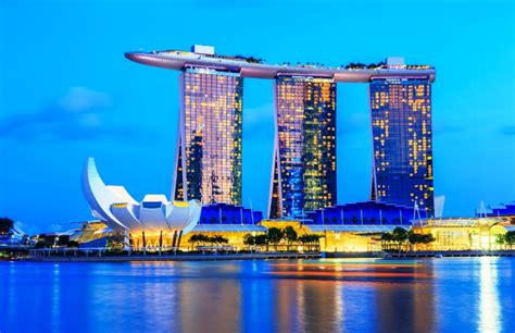 Marina Bay Sands Sky Park | Tourist attractions in Singapore - Thomas Cook