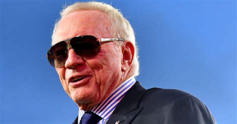 Jerry Jones Made Embarrassing Mistake During Radio Appearance - The Spun