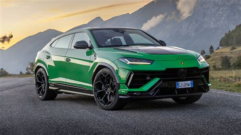 2023 Lamborghini Urus Prices, Reviews, and Photos - MotorTrend