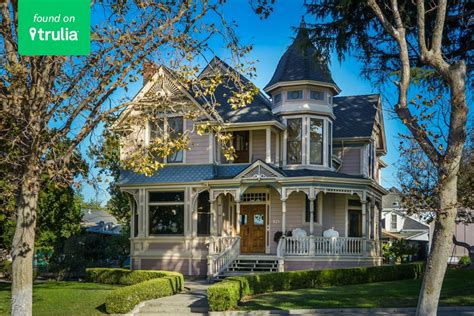 11 Deliciously Charming Gingerbread Victorian Houses For Sale - Life at ...