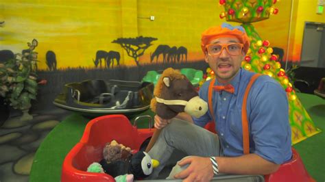 Blippi Visits | S1:E16 | Blippi Explores Jungle Animals | Crave