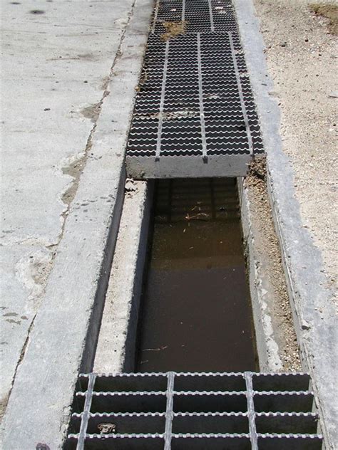 drainage trench - Google Search | Backyard drainage, Trench drain ...