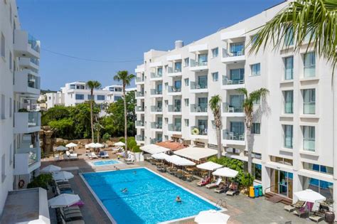 Alva Hotel Apartments in Protaras - Traveleto