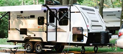 Best Travel Trailer Brands Guide - RV Living