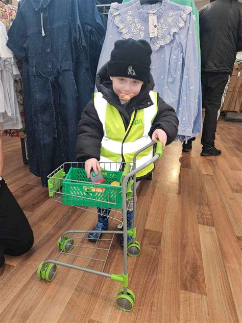 Grantham toddler Noah dresses in Asda uniform during weekly shop with ...