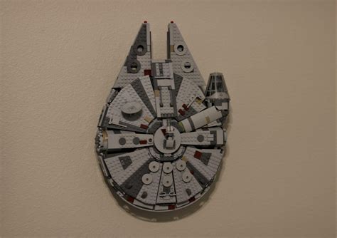 Ultimate Display Solutions wall mount for Lego 75257 Millennium Falcon ...