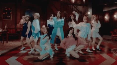 Twice Tt GIF - Twice Tt Dance - Discover & Share GIFs