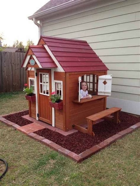 Kids Playhouses Made with Wooden Pallets | Pallet Wood Projects