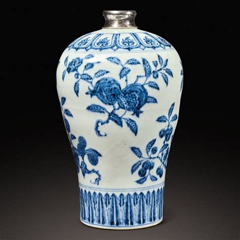 A blue and white "Fruits" Meiping Ming Dynasty, Yongle Period (1403-24 ...