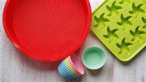 12 Tips for Baking With Silicone Molds - Delishably