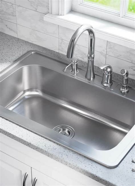 9 Best Kitchen Sink Materials (Pros & Cons)