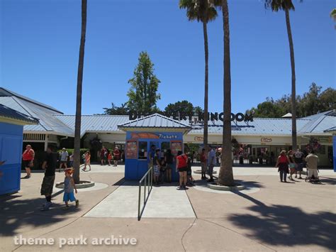 Entrance at Six Flags Discovery Kingdom | Theme Park Archive