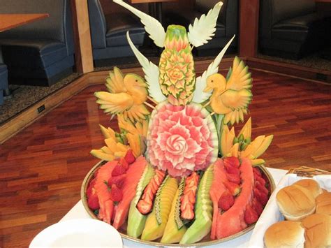 fruit carving 3 | Fruit carving, Fruit sculptures, Amazing food art