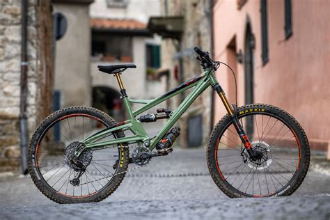 Our 2020 Orange Bikes Alpine 6 Mk2 review, from Punta Ala in Italy