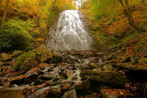 Hiking Crabtree Falls | Frugal Backpacker