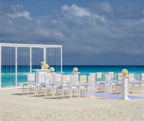 Pin by Mely on Weddings | Cancun hotels, Hard rock hotel cancun, Hard ...