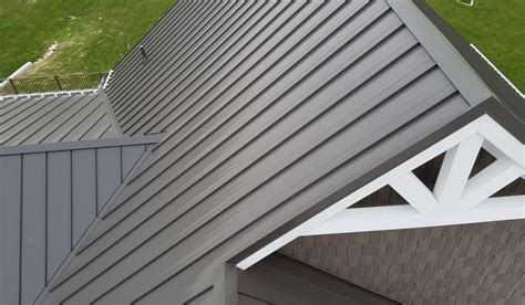 Ten Benefits of Metal Roofing - Hardman's