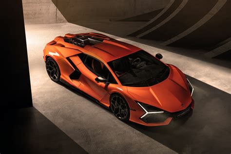 Official The Hybrid 2023 Lamborghini Revuelto Unveiled - Motocourt