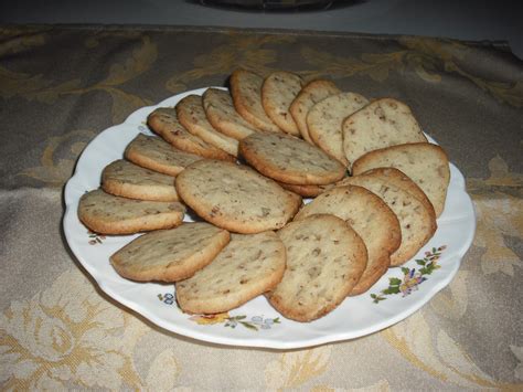 Recipe Marketing : Vanilla-Nut Icebox Cookies