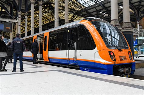 TfL rolls out new trains on the London Overground