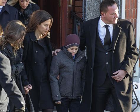 Okpaflo Post: Hundreds of Canadians Gather to Watch Burial of The ...