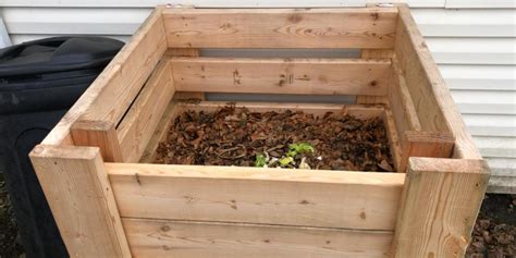 How To Create An Inexpensive Homemade Compost Bin That Works!