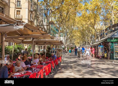 Pavement cafe restaurant on La Rambla (Las Ramblas) boulevard the ...