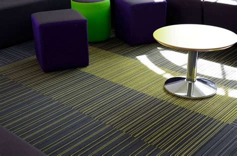 strands-carpet-tiles-wyggeston-qe-college-leicester-12 | burmatex®