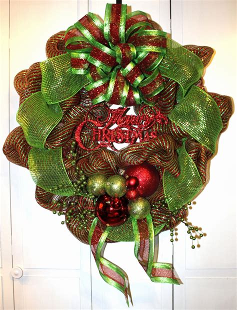 30 Awesome Wreaths Christmas Decorations Ideas - Flawssy