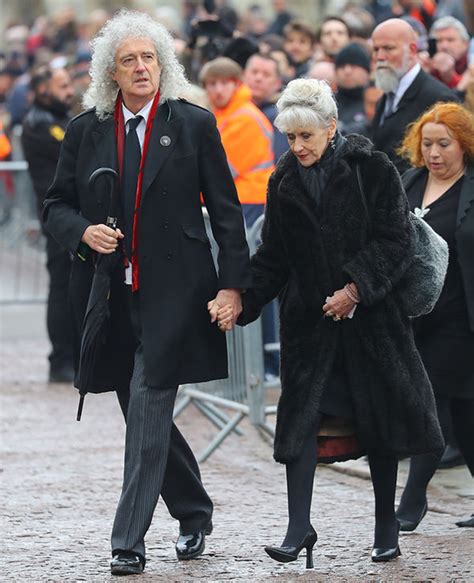 Stephen Hawking funeral: Eddie Redmayne, Felicity Jones and Brian May ...