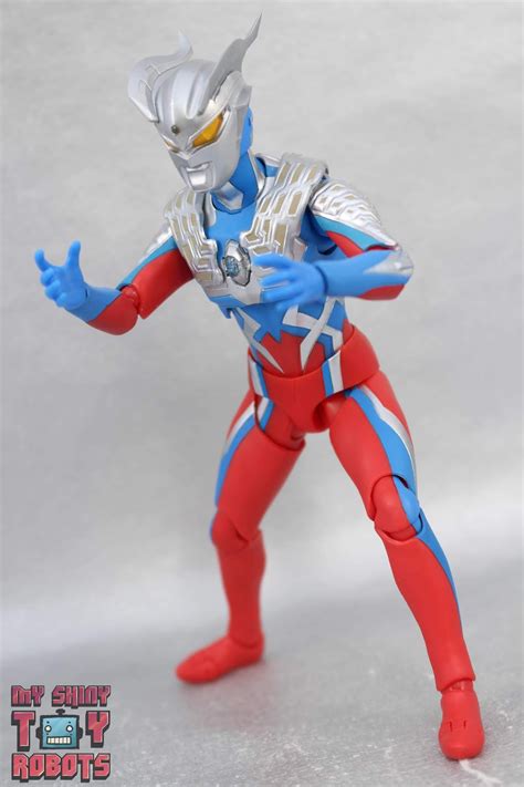 My Shiny Toy Robots: Toybox REVIEW: S.H. Figuarts Ultraman Zero