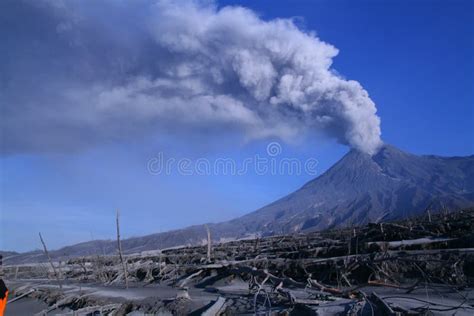 Eruption of Mount Merapi stock photo. Image of range - 189300274