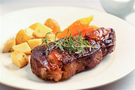 RED WINE STEAK MARINADE RECIPE | Enjoyed Life